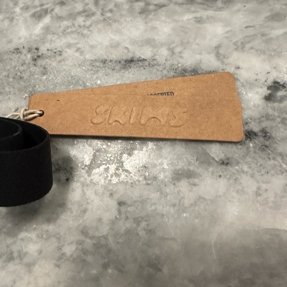 Skims Fits Everybody T-Shirt Demi Bra NWT Size 40DDD - Picture 4 of 7